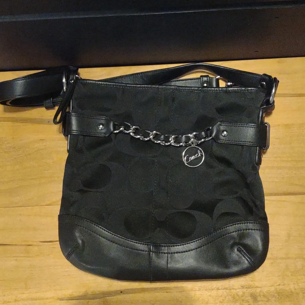 Coach Signature Chain‎ Black Duffle Shoulder Bag